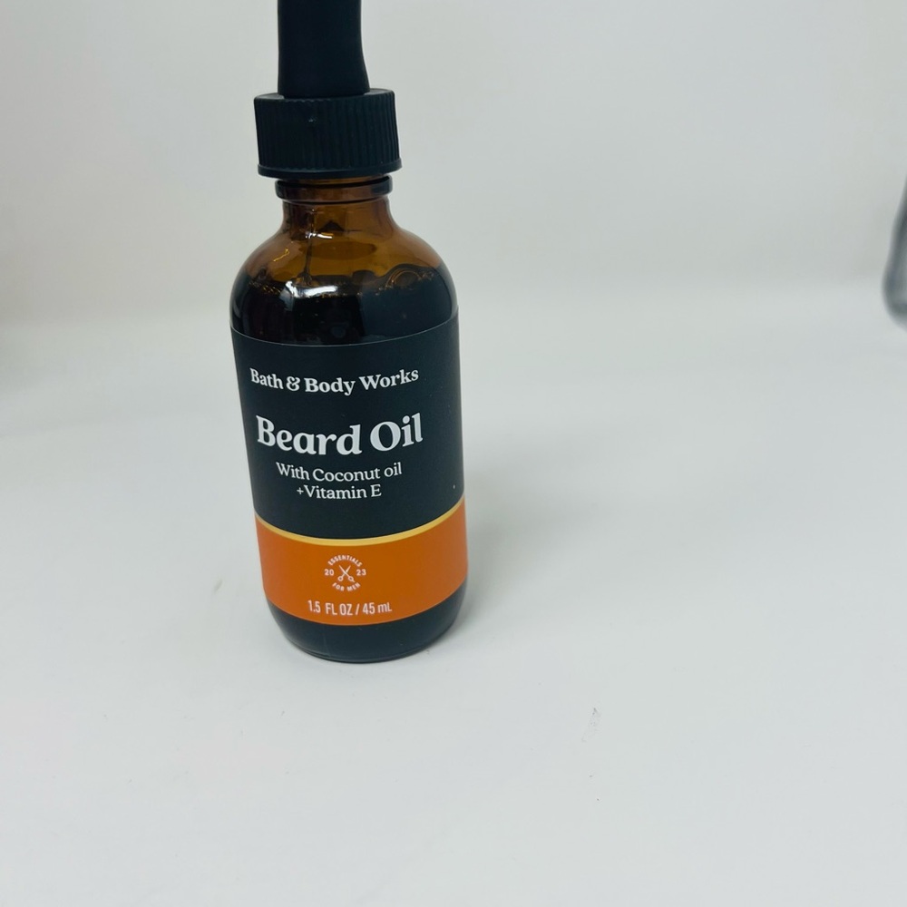 NWT Bath & Body Works Beard Oil 1.5 oz/45 ml
